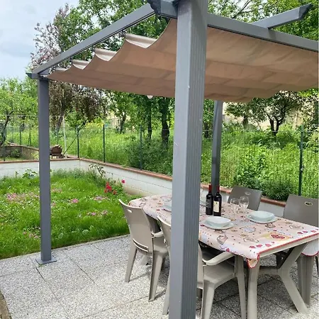 Bella Garden House - Private Garden In Διαμέρισμα